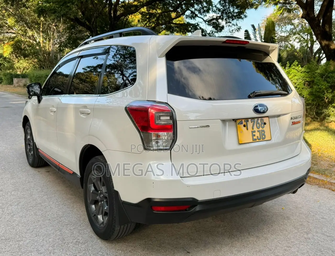 Subaru Forester 2017 White