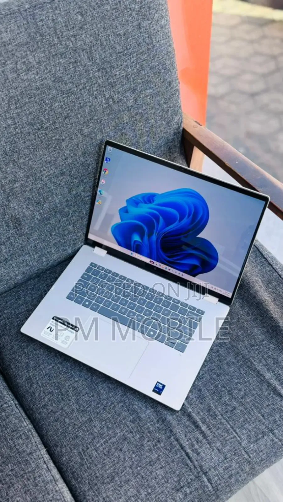 New Laptop HP OmniBook Ultra Flip 16" 32GB Intel Core Ultra 7 SSD 1T