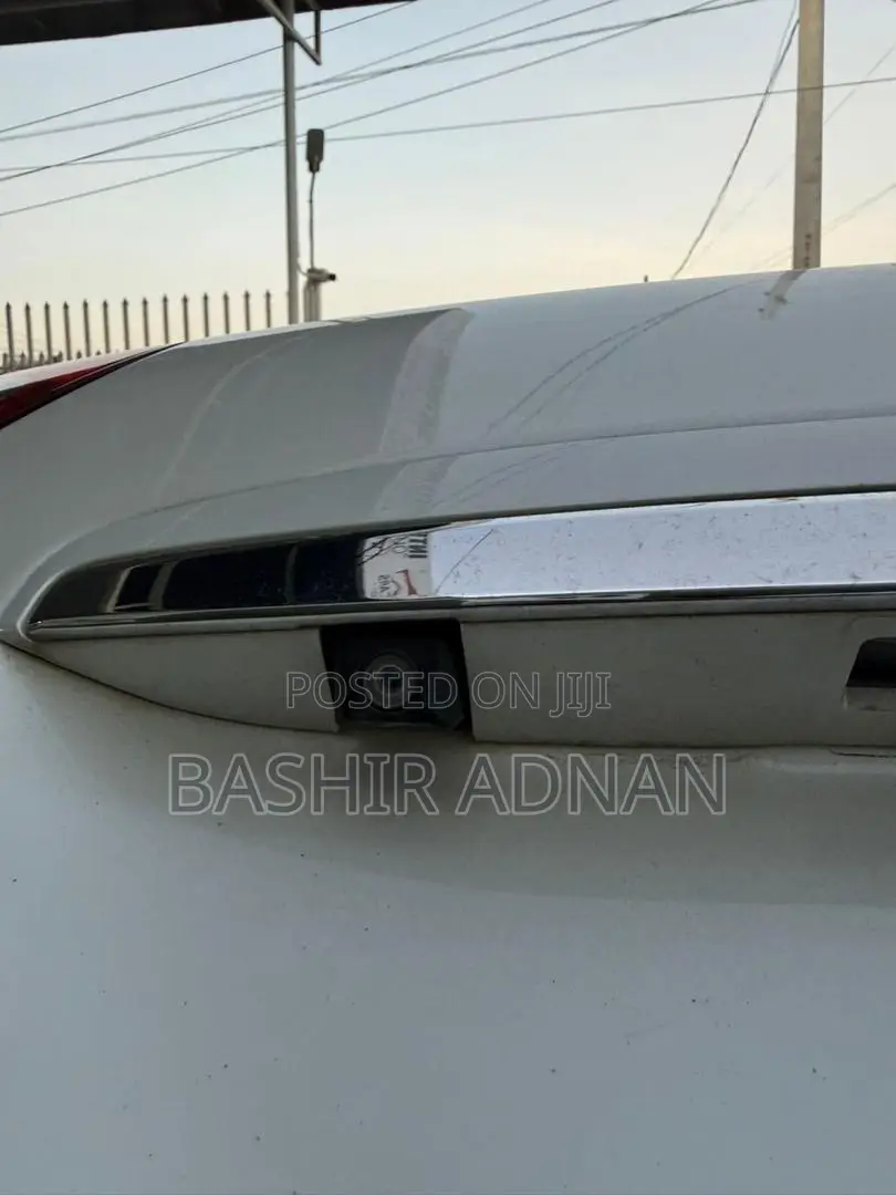 Toyota Harrier 2.4 2009 White