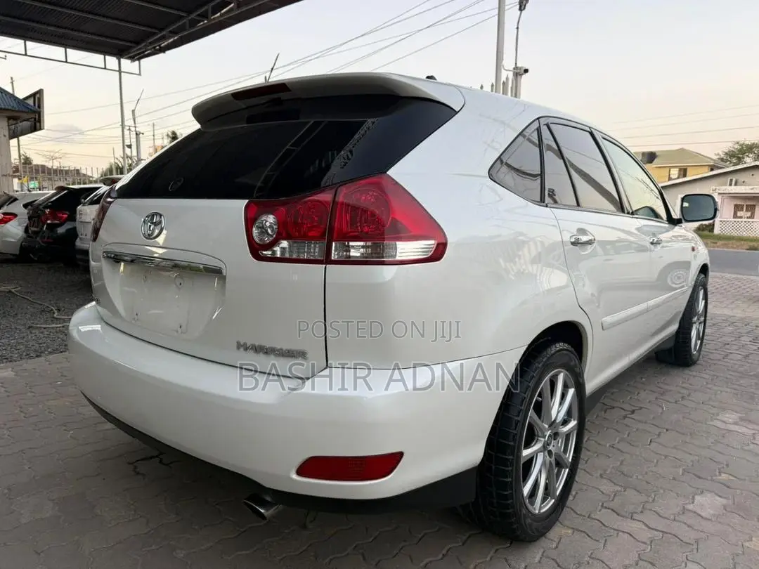Toyota Harrier 2.4 2009 White