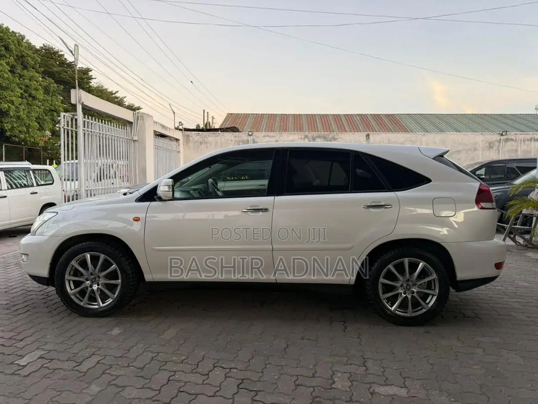 Toyota Harrier 2.4 2009 White