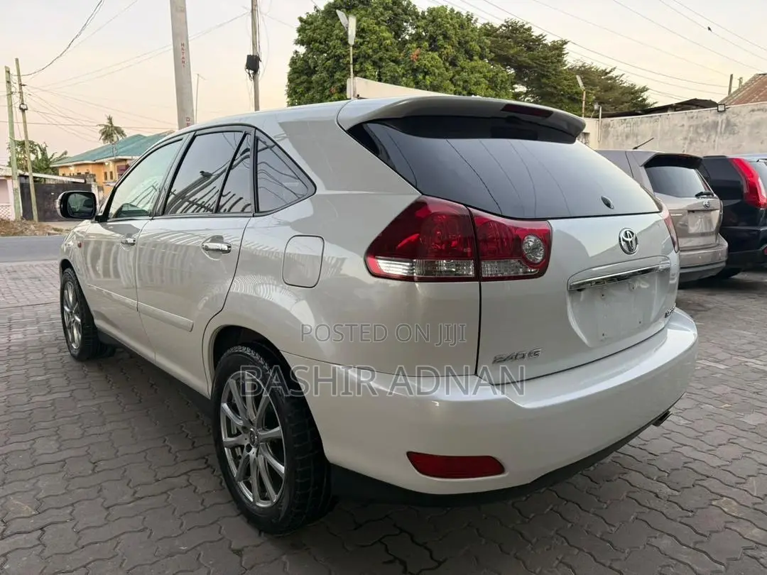 Toyota Harrier 2.4 2009 White