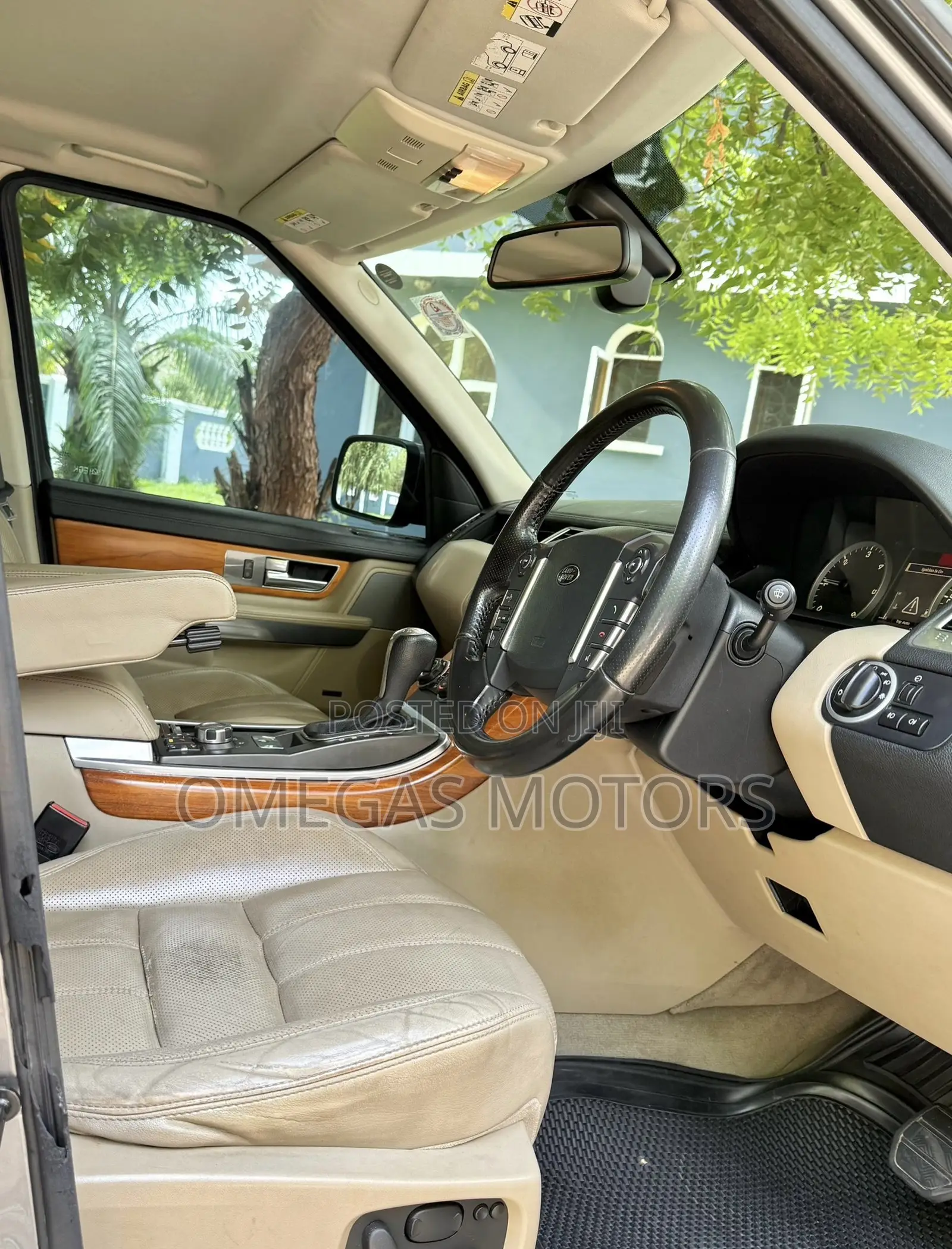 Land Rover Range Rover Sport 2010 Gray