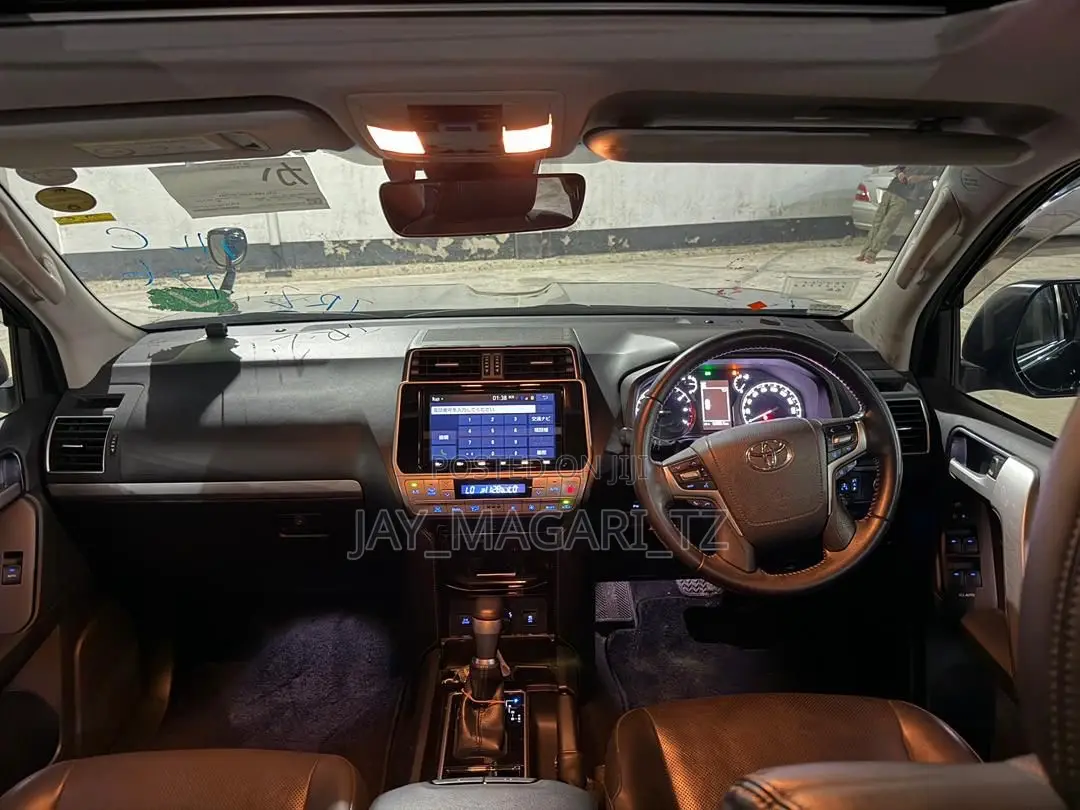 Toyota Land Cruiser Prado 2021 Black