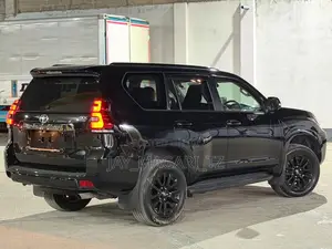 Toyota Land Cruiser Prado 2021 Black