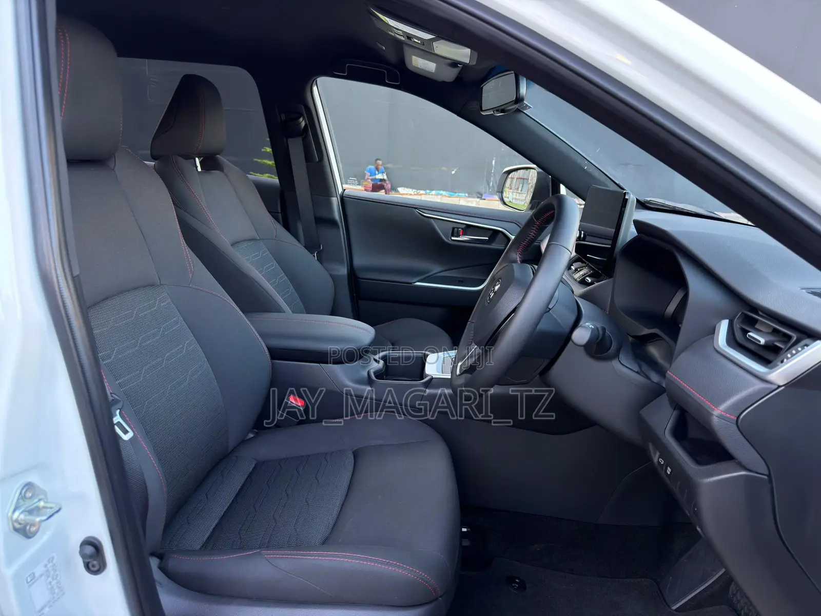 Toyota RAV4 2025 White