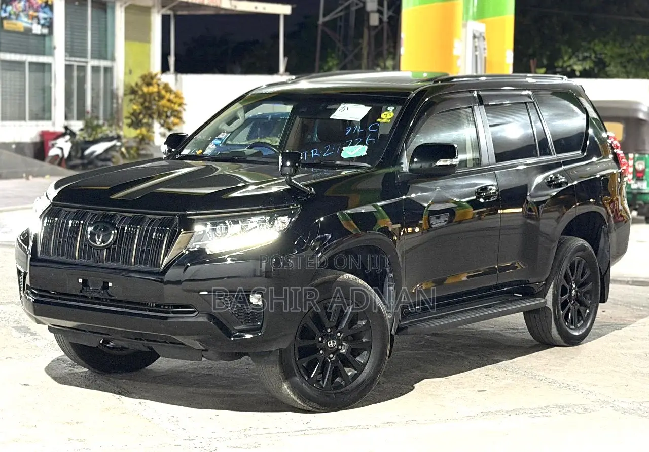 Toyota Land Cruiser Prado 2.7 2021 Matt Black