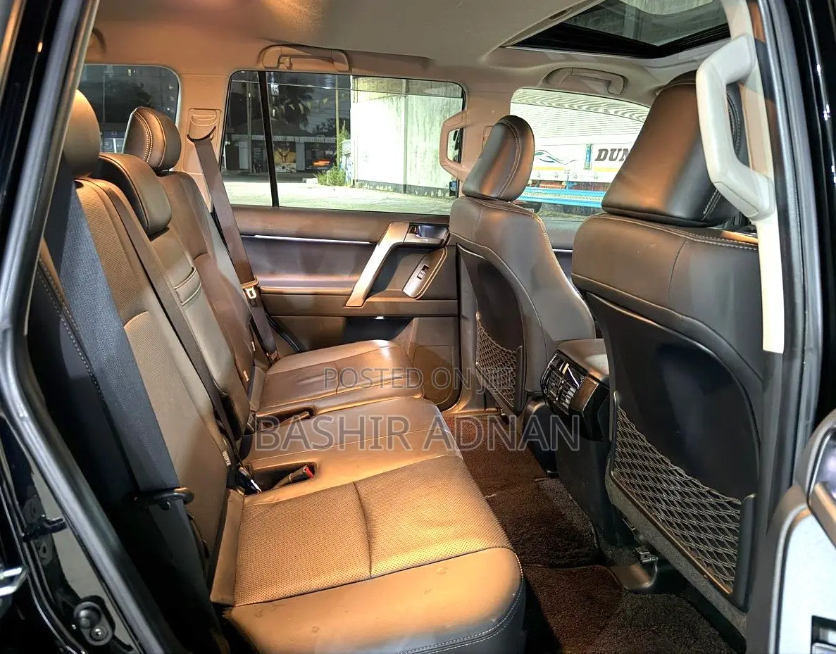 Toyota Land Cruiser Prado 2.7 2021 Matt Black