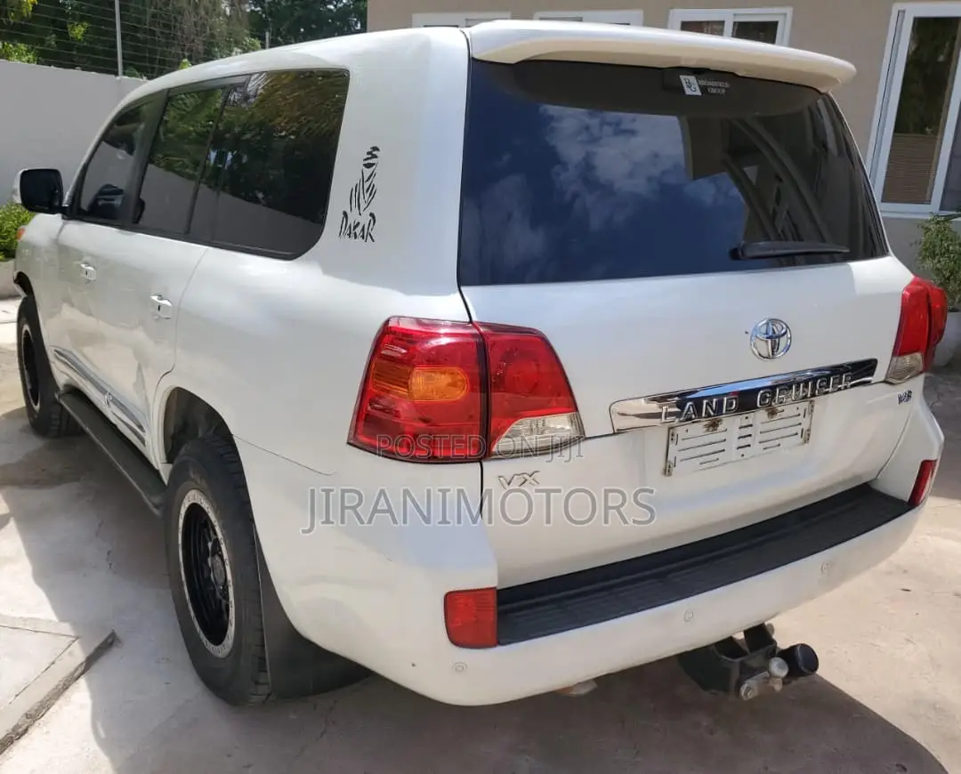 Toyota Land Cruiser 4.5 V8 VXR 2015 White