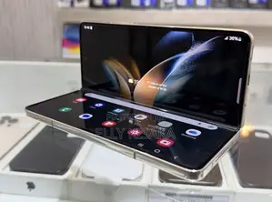 New Samsung Galaxy Z Fold4 256 GB Gold