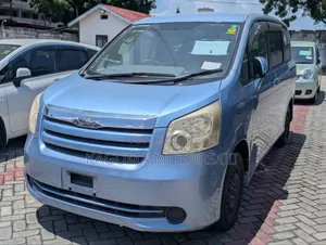 Toyota Noah 2008 Blue