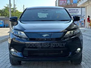 Toyota Harrier 2.0 2015 Black