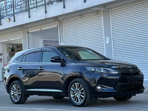 Toyota Harrier 2.0 2015 Black