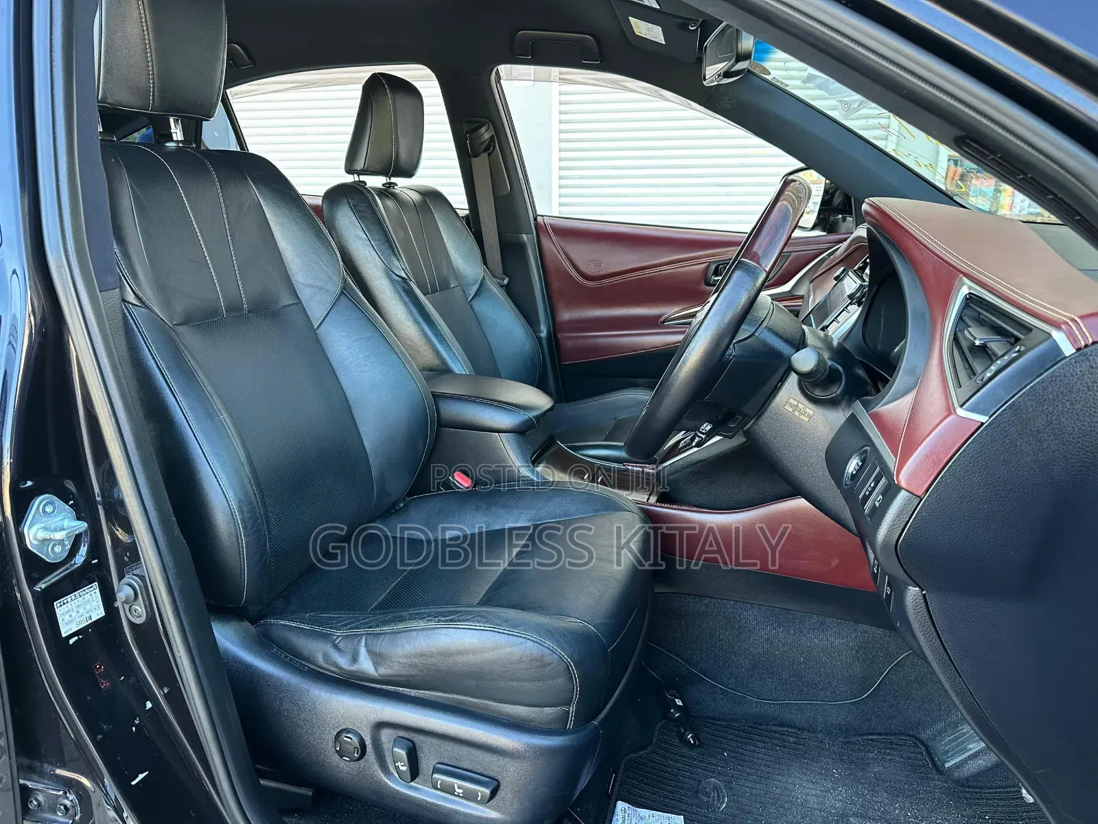 Toyota Harrier 2.0 2015 Black