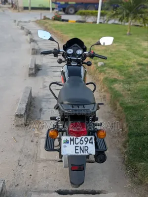 TVS HLX 125 2025 Black