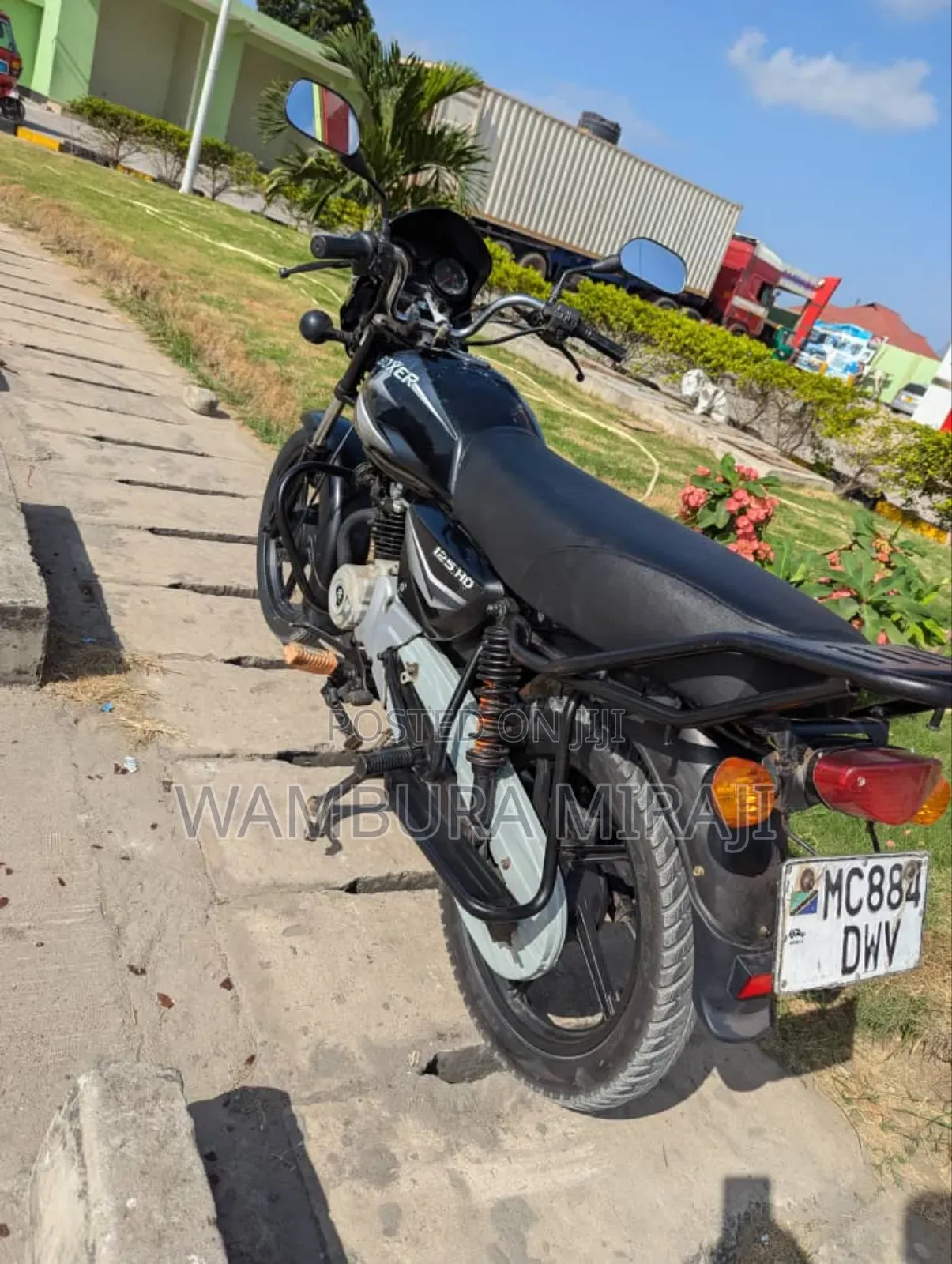 Bajaj Boxer 125 2025 Black
