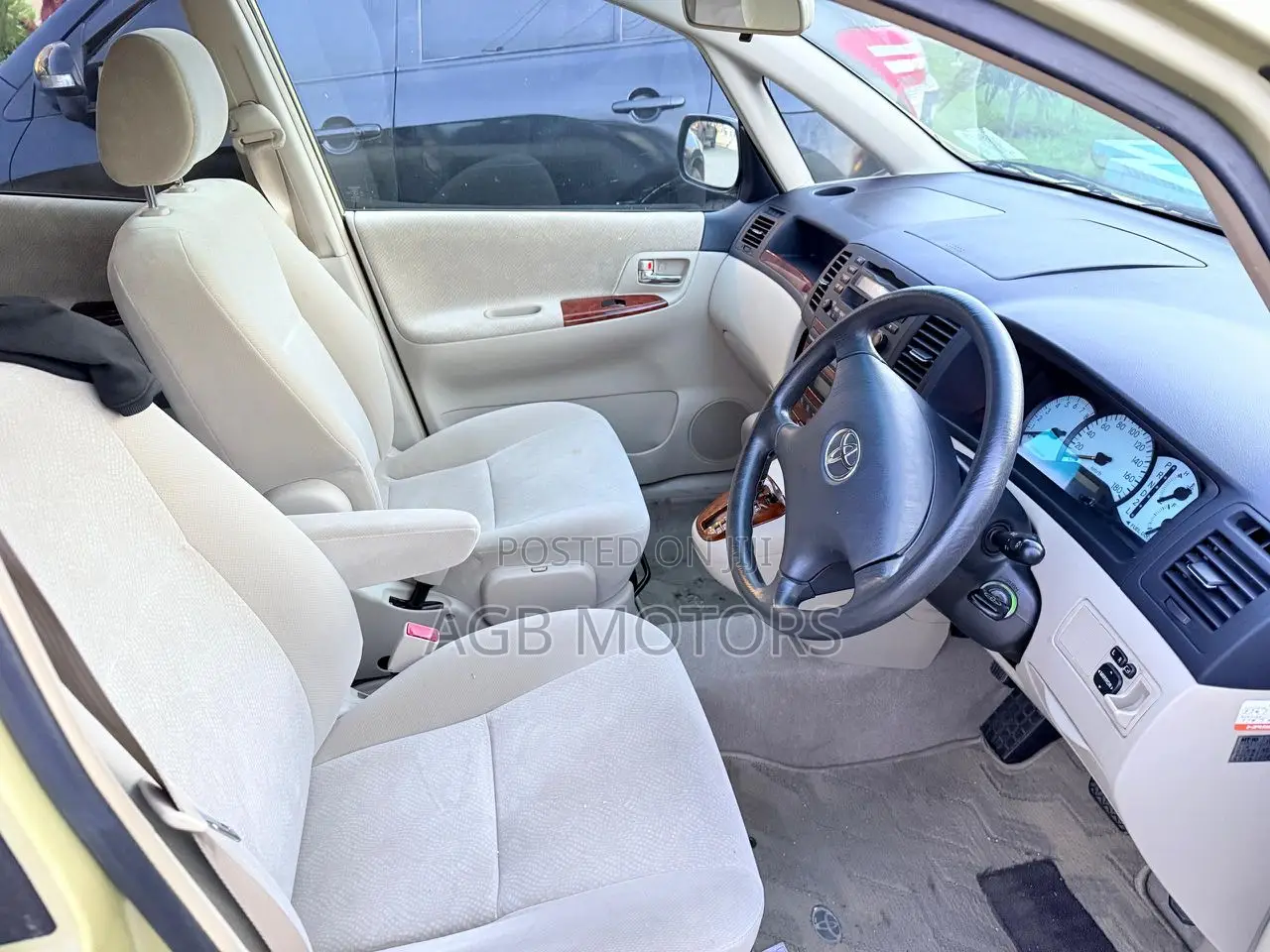 Toyota Corolla Spacio 1.5 X 2001 Gold