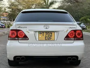 Toyota Crown 2006 White