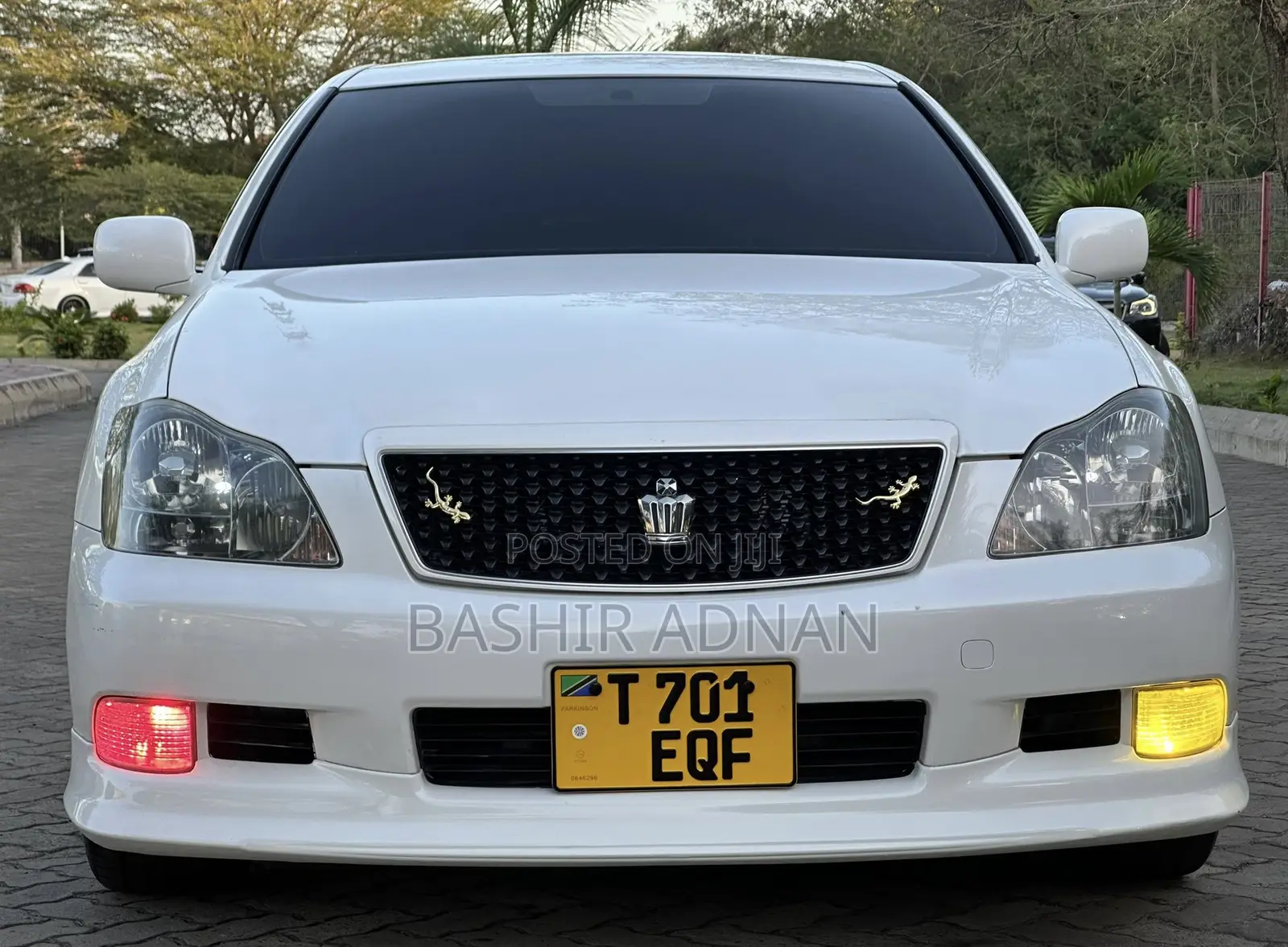 Toyota Crown 2006 White