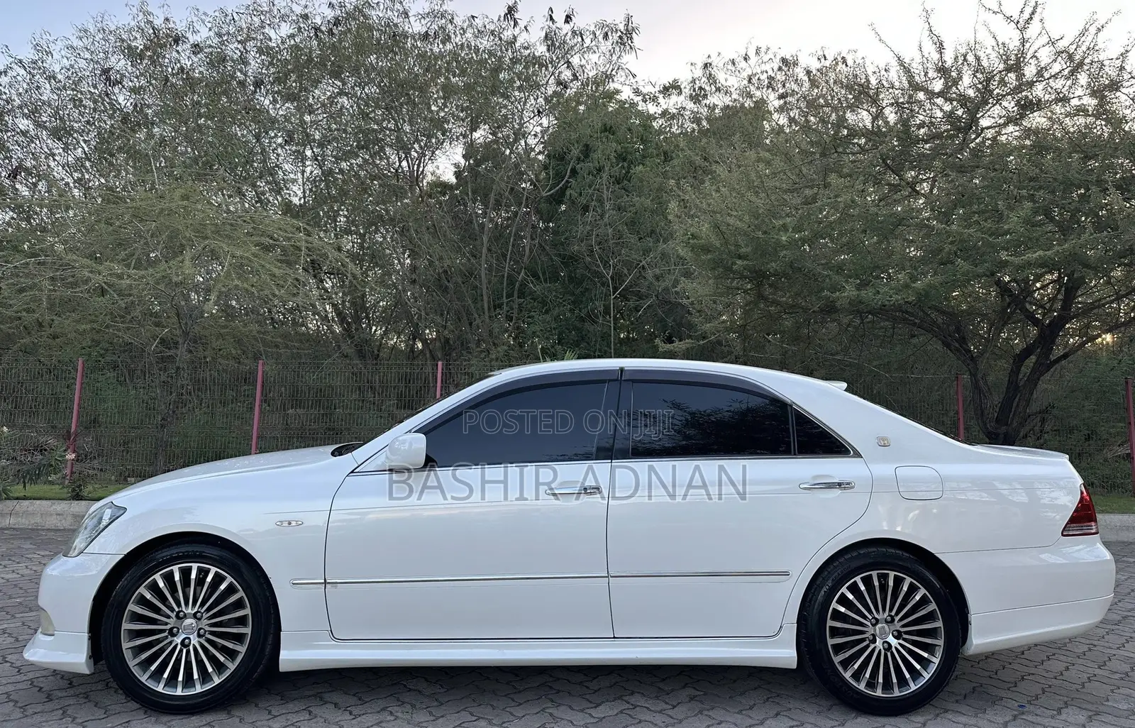 Toyota Crown 2006 White
