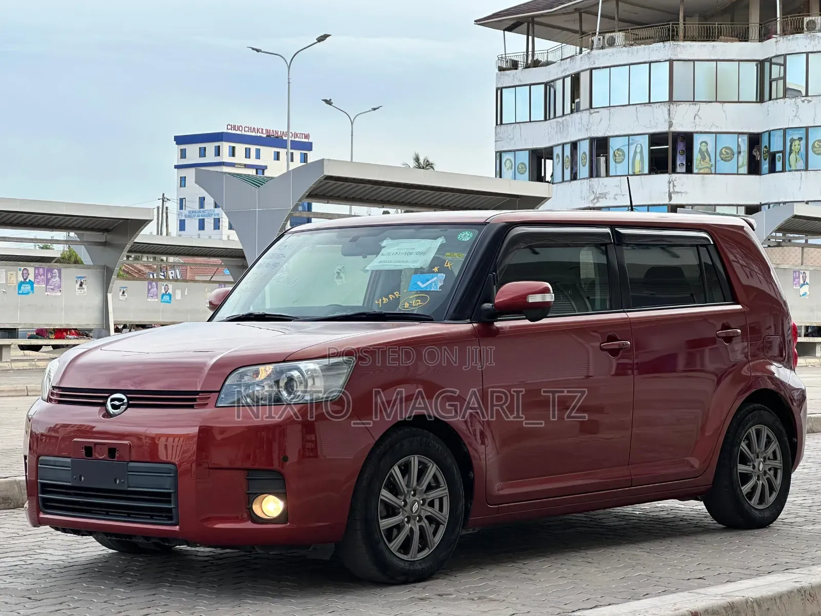 Toyota Corolla Rumion 2010 Red