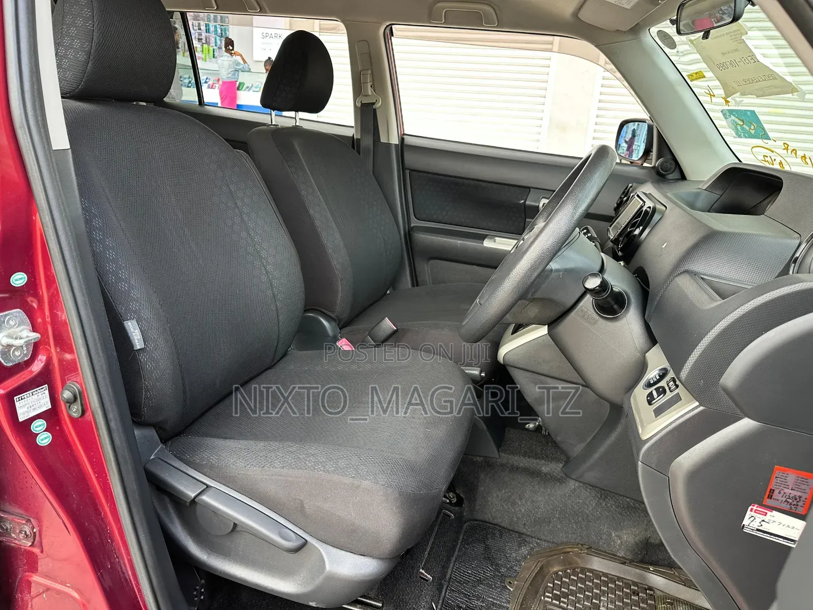 Toyota Corolla Rumion 2010 Red