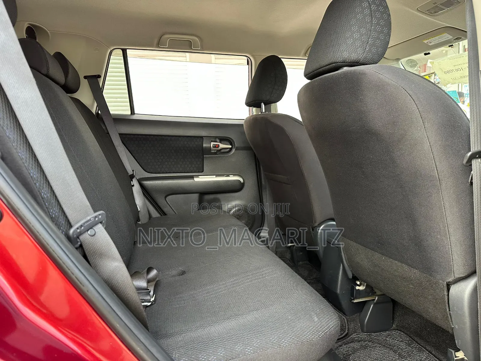 Toyota Corolla Rumion 2010 Red