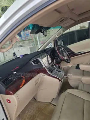 Toyota Alphard 2014 White