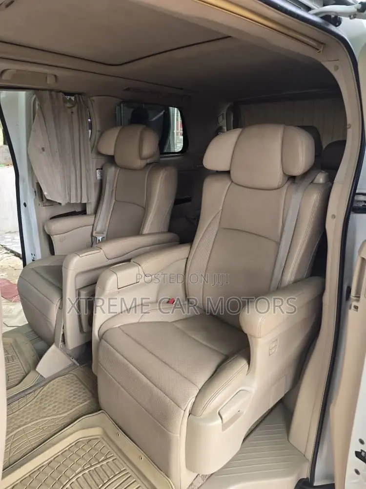 Toyota Alphard 2014 White