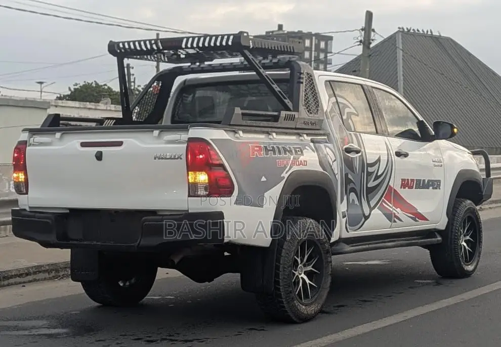 Toyota Hilux Revo Double Cab Deisel 2.8 AWD 2018 White