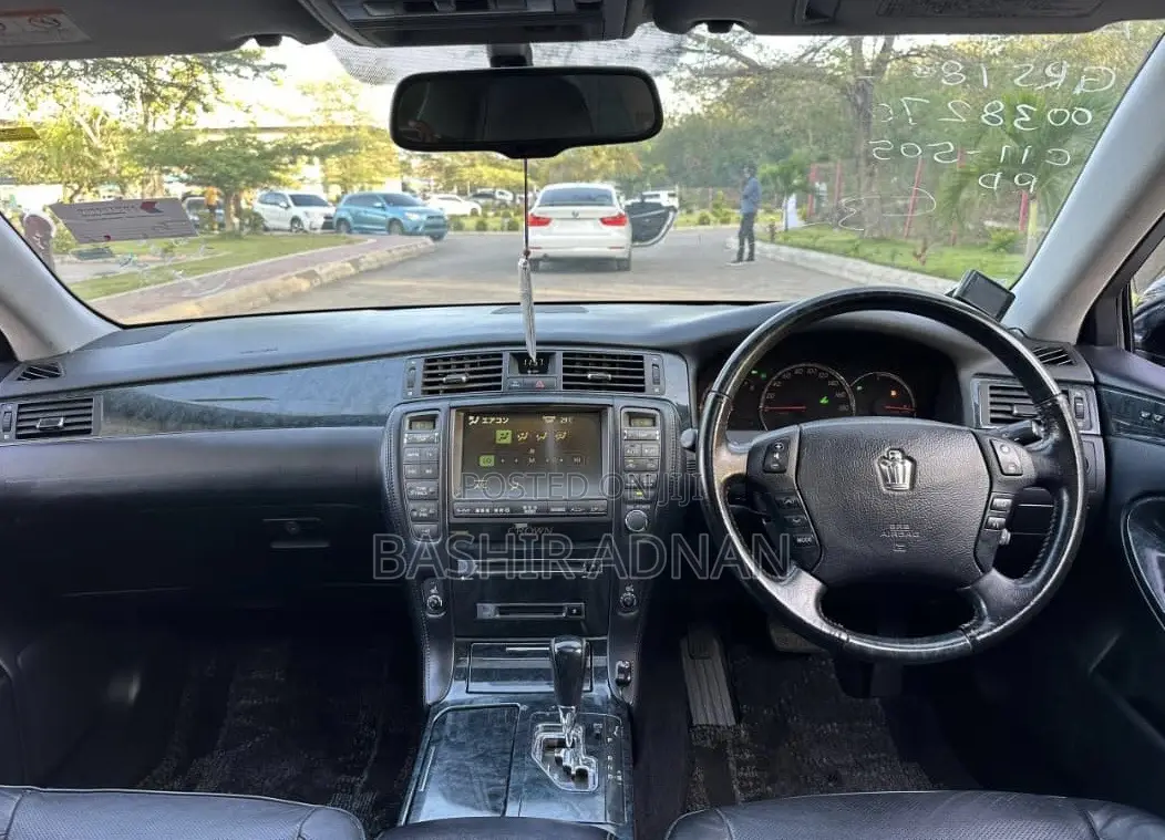 Toyota Crown 2006 Matt Black