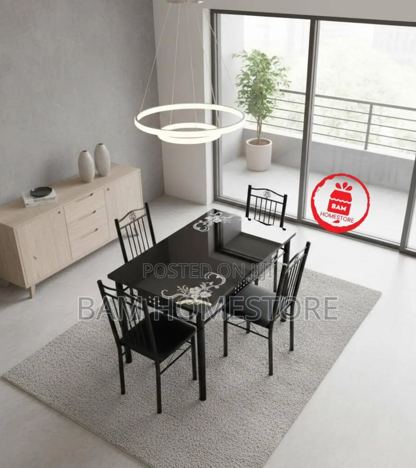 Modern 4-Seater Glass Dining Table - Seti Ya Meza Ya Chakula Viti 4