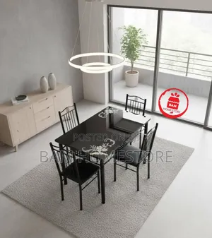 Modern 4-Seater Glass Dining Table - Seti Ya Meza Ya Chakula Viti 4