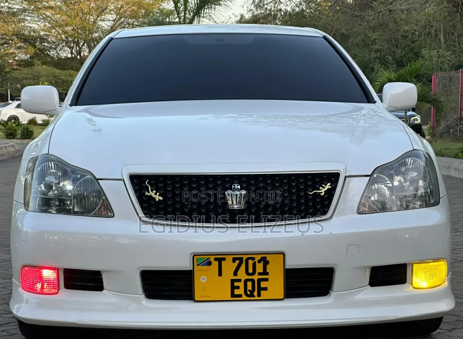 Toyota Crown 2006 White