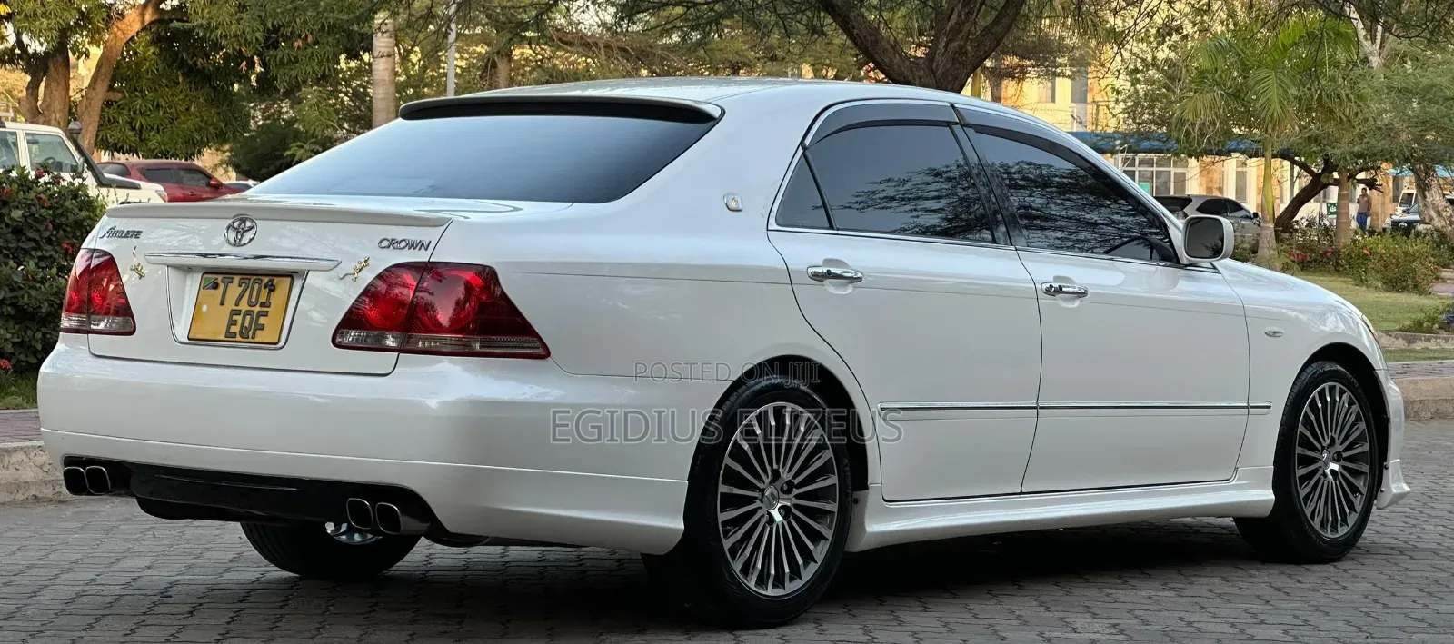Toyota Crown 2006 White