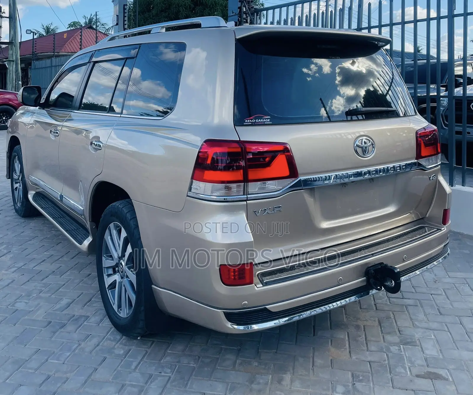 Toyota Land Cruiser 2016 Gold
