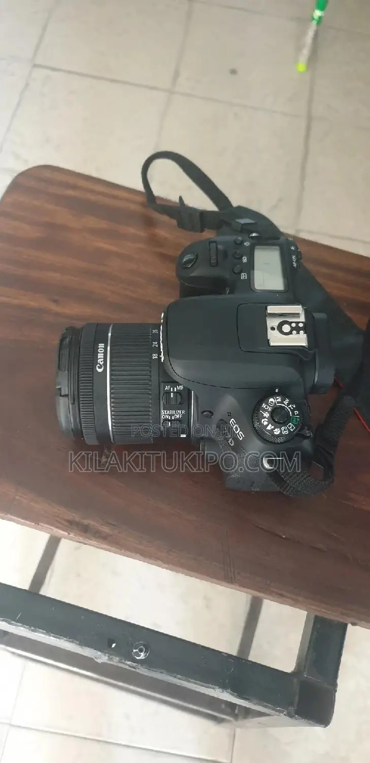CANON Camera EOS 77D