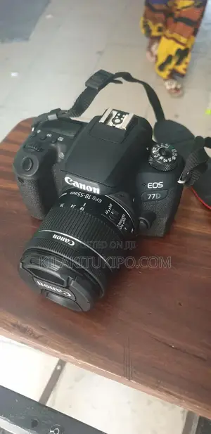 CANON Camera EOS 77D