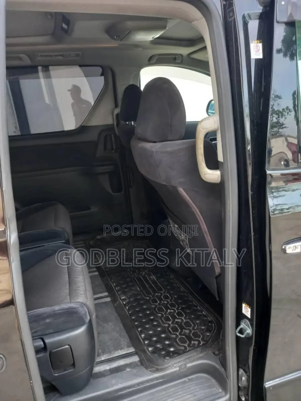 Toyota Alphard 2.4 Hybrid AWD 2009 Black