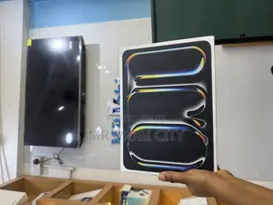 New Apple iPad Pro 11 (2025) 256 GB Silver