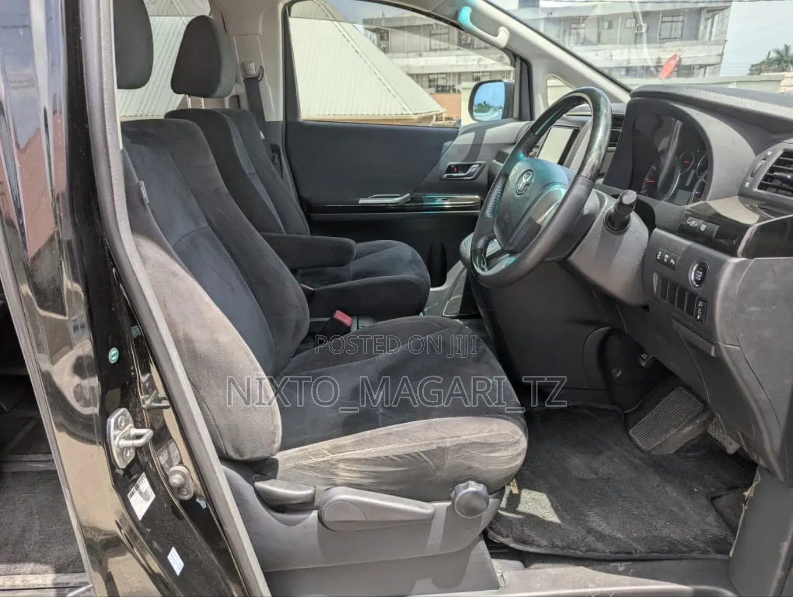 Toyota Vellfire 2011 Black
