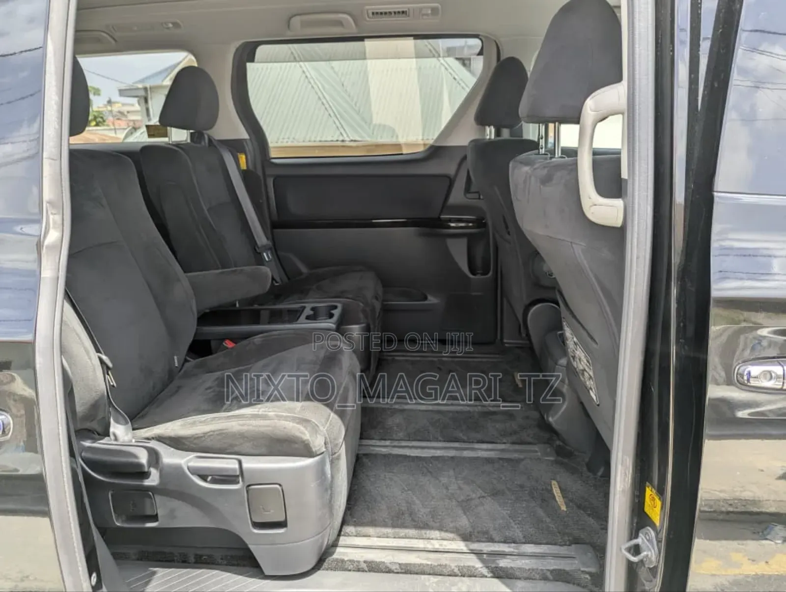 Toyota Vellfire 2011 Black