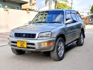 Toyota RAV4 1999 Silver