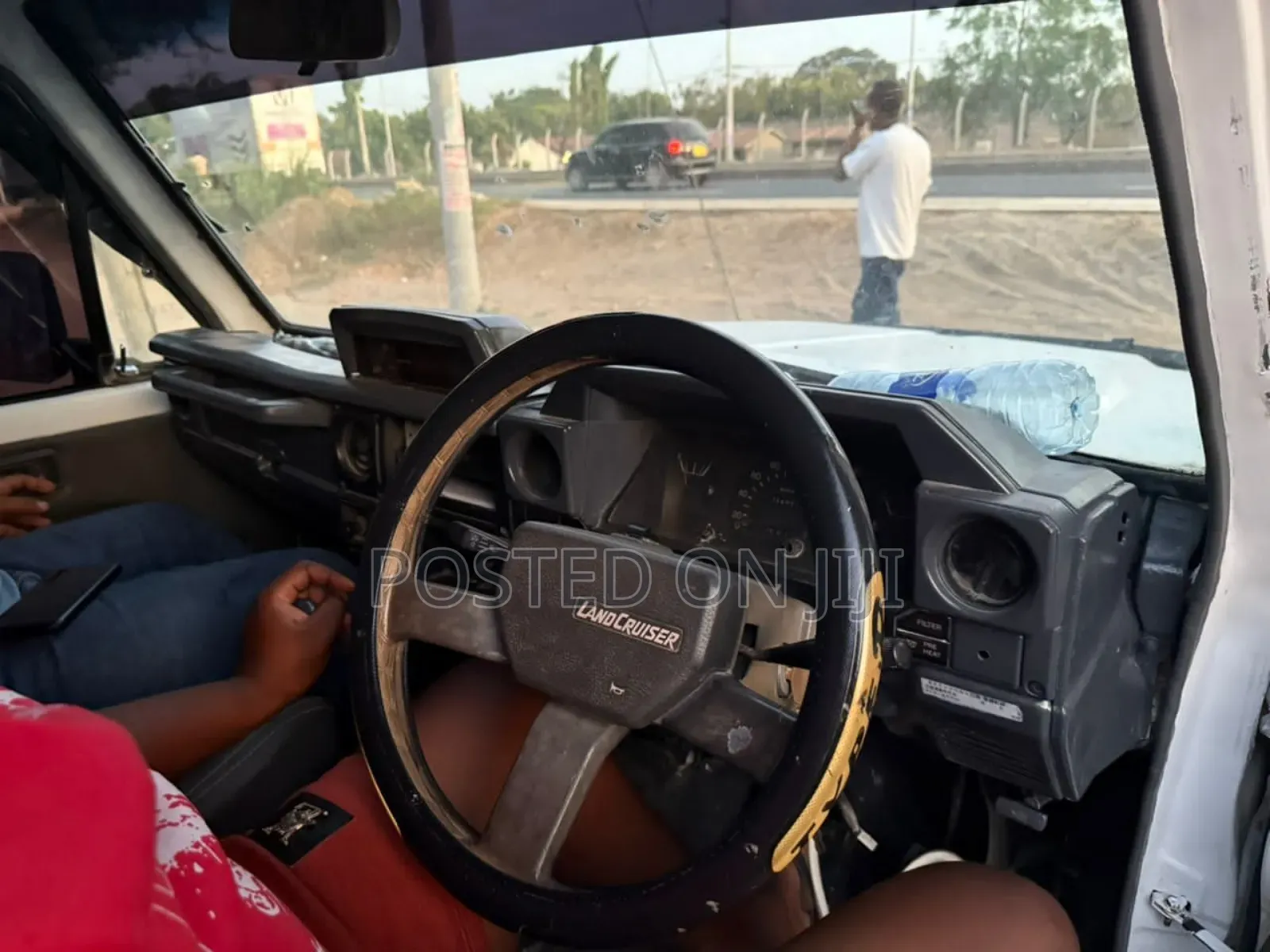 Toyota Land Cruiser 2005 White