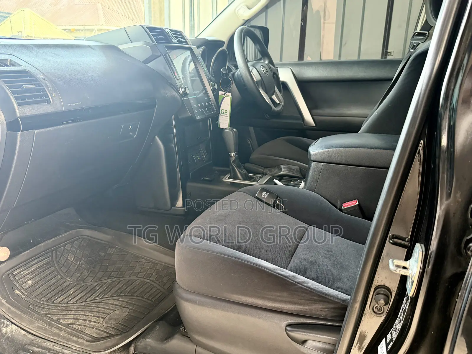 Toyota Land Cruiser Prado 2.8 D-4D 2015 Black