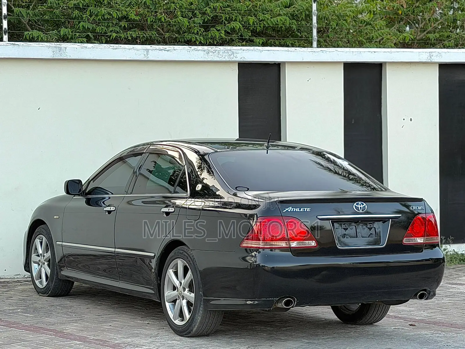 Toyota Crown 2006 Black