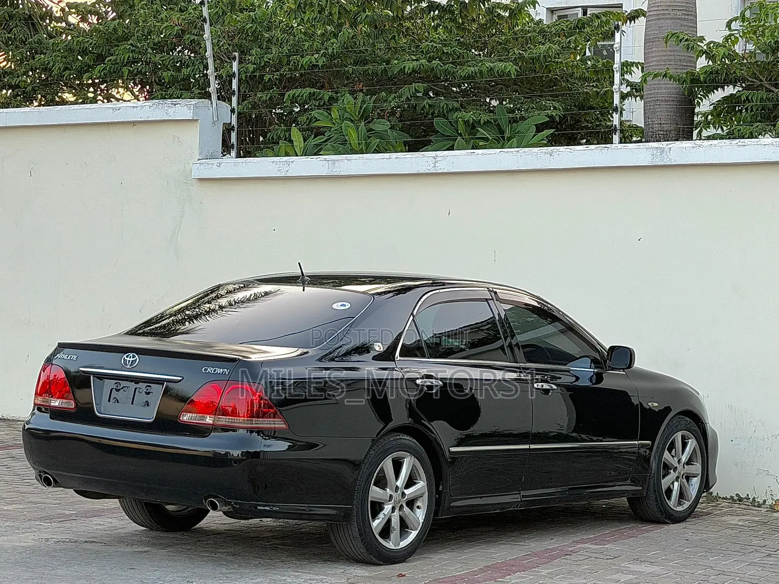 Toyota Crown 2006 Black