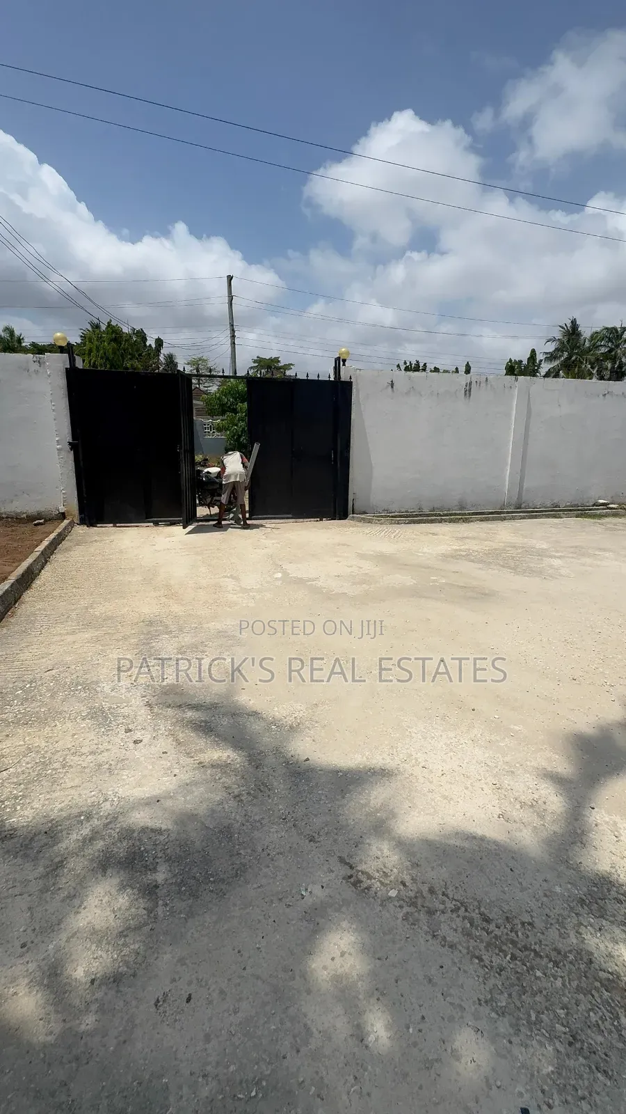5bdrm House in Patricks Real Estate, Mbezi Beach for sale