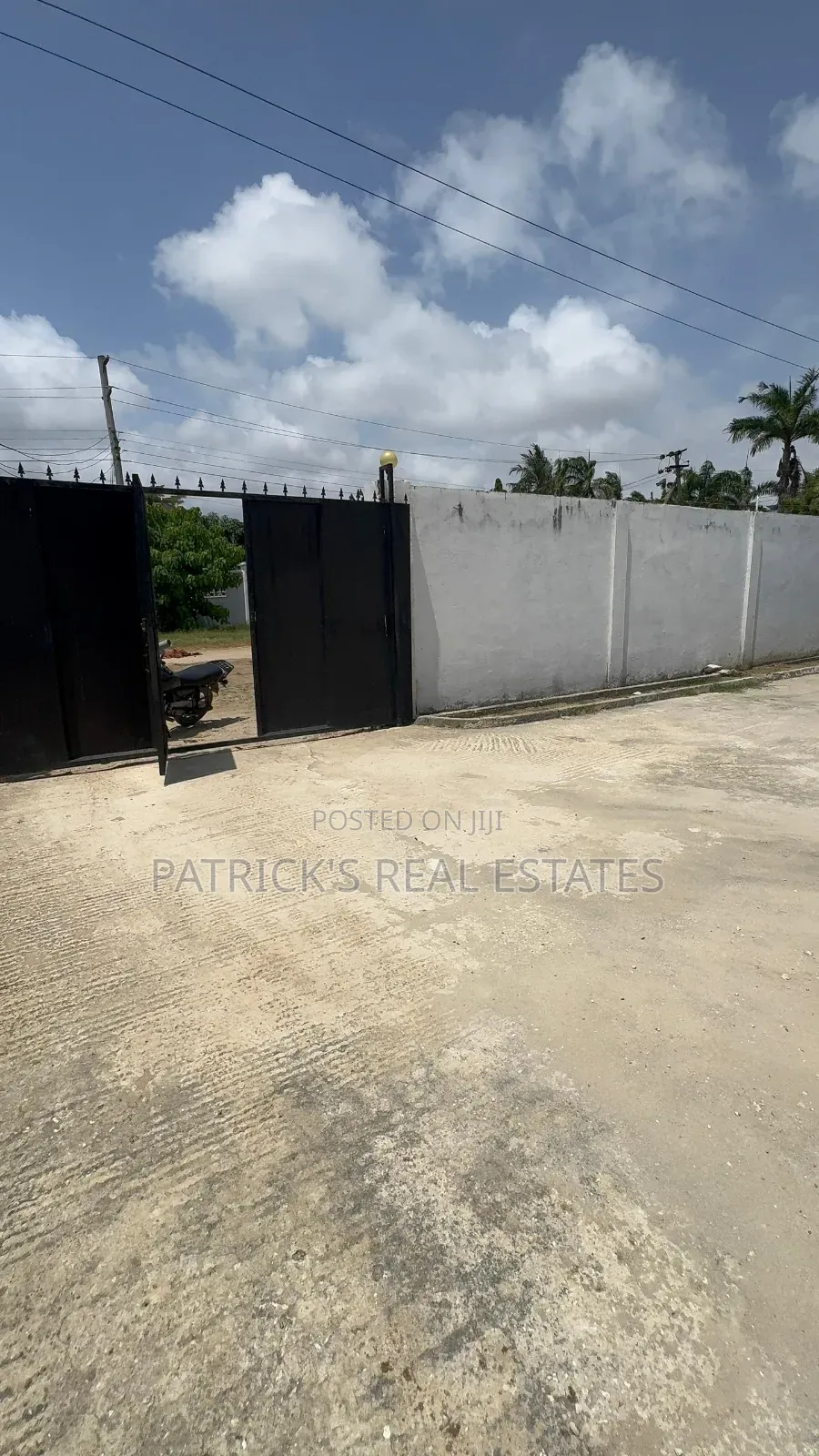 5bdrm House in Patricks Real Estate, Mbezi Beach for sale