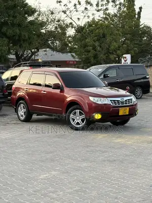 Subaru Forester 2011 Maroon